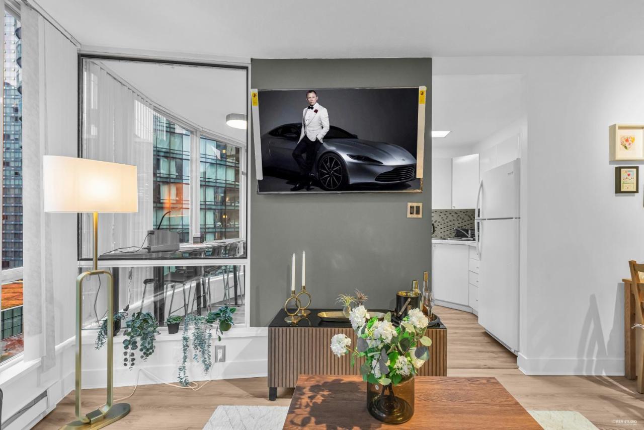 1-Br Condo In Downtown Coal Harbour With Parking And City Views 밴쿠버 외부 사진