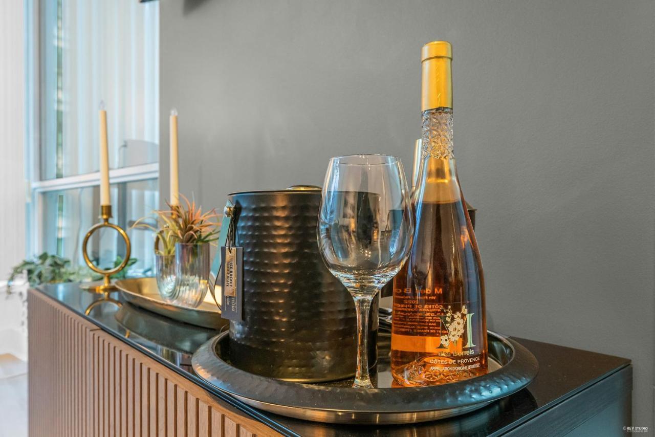 1-Br Condo In Downtown Coal Harbour With Parking And City Views 밴쿠버 외부 사진