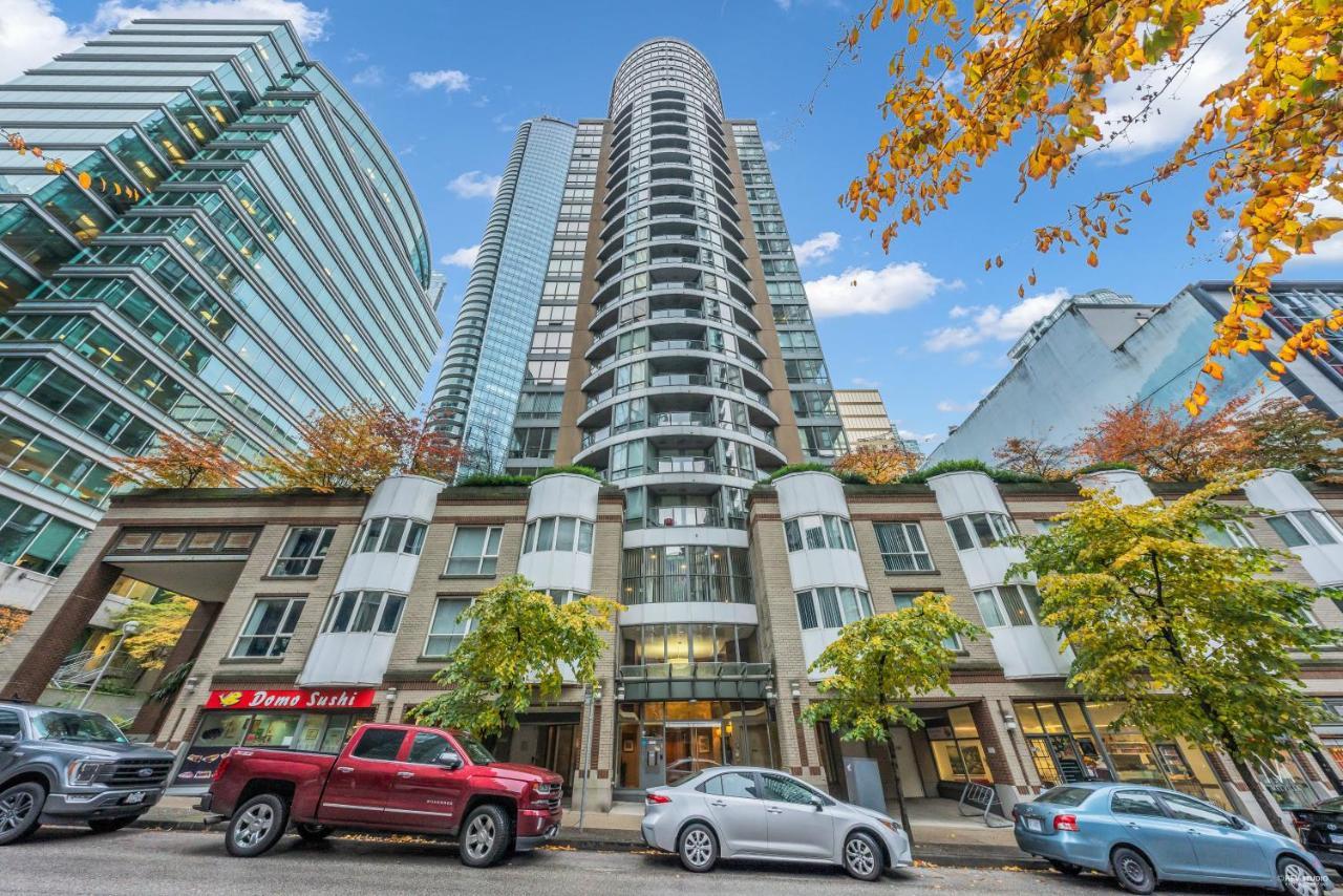 1-Br Condo In Downtown Coal Harbour With Parking And City Views 밴쿠버 외부 사진